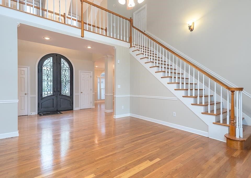 1st image of 8746 River Hollow Dr