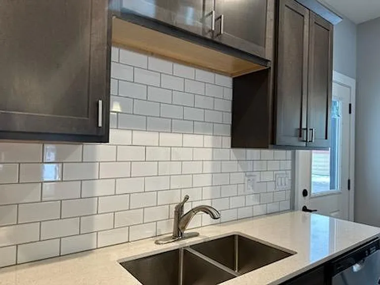 101 S Jarvis St — Photo 16
