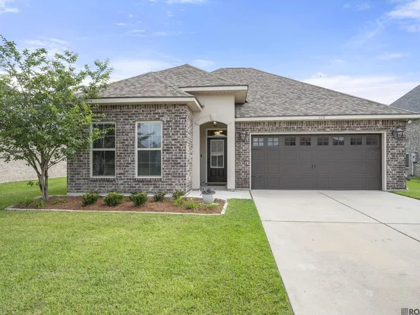 1120 Lakehaven Dr, Gonzales, LA 70737