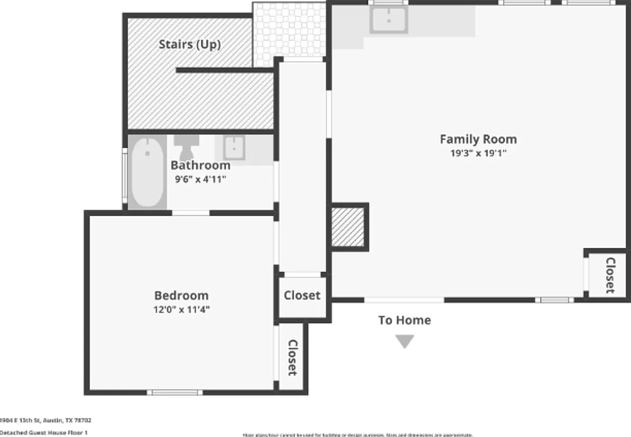 1904 E 13th st - 1 bedroom In Unique Duplex East of Downtown — Photo 4