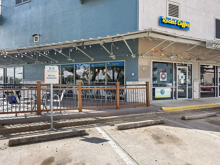 Artisan Apartments & Shops in Austin Texas
