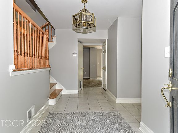 3rd image of 8 Morgan Rd