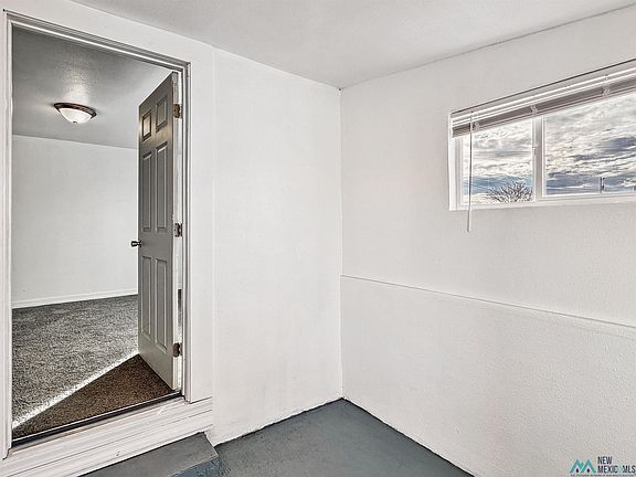 2nd image of 513 Laredo St