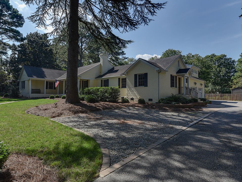 2nd image of 1129 Hill Rd