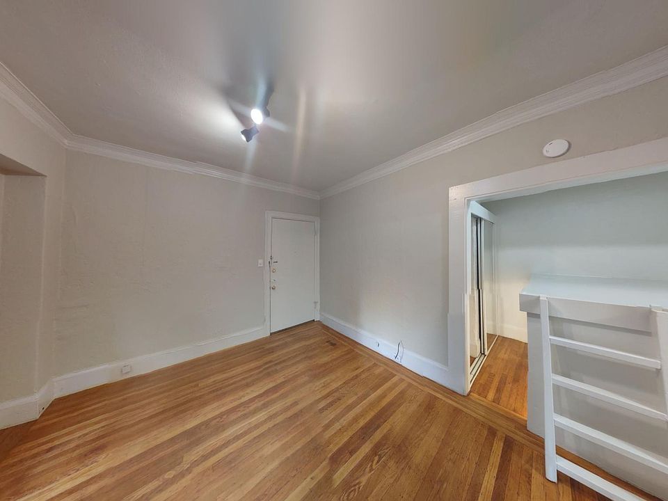 1st image of 780 Post St #33