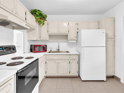 2200 Park Ln APT 101, Hollywood, FL, 33021