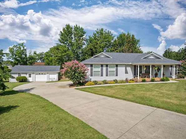 2598 Nova Cir, Cookeville, TN 38501