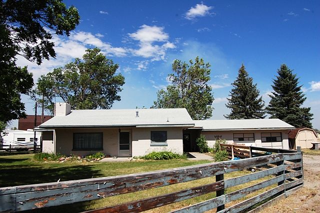 1st image of 4013 McHugh Ln