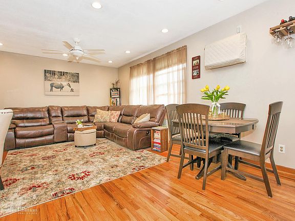 4th image of 8224 Langdale St