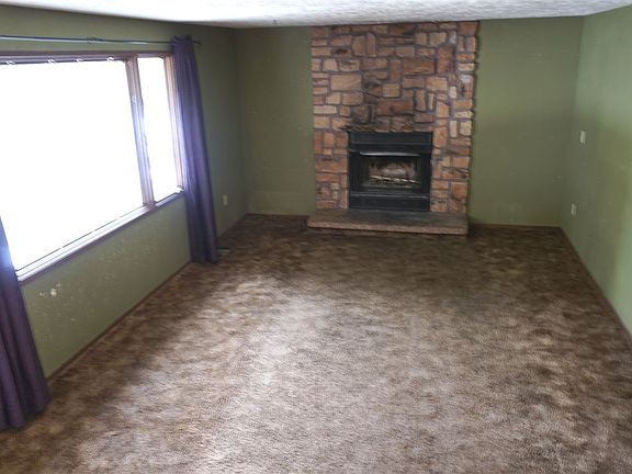 3rd image of 508 E Shenandoah Dr