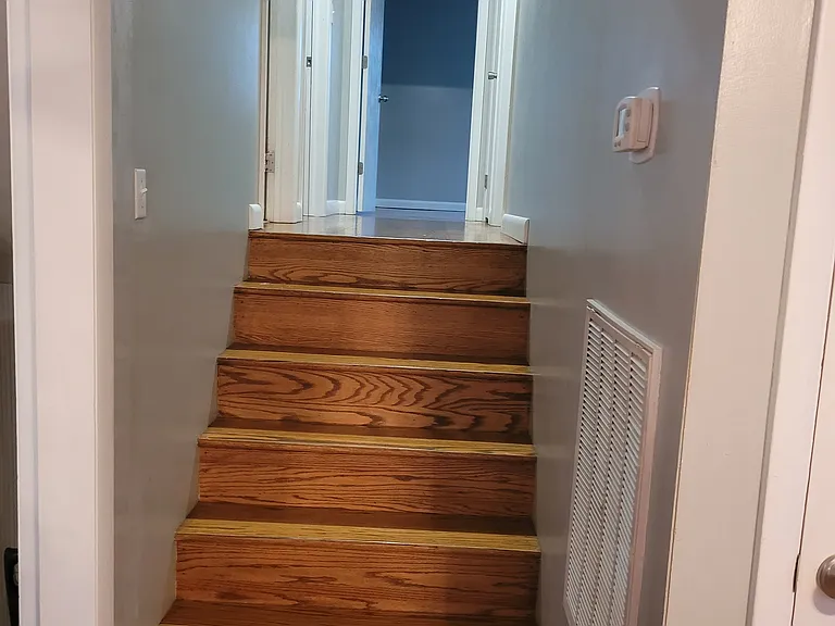 111 Mayor Ave — Photo 10