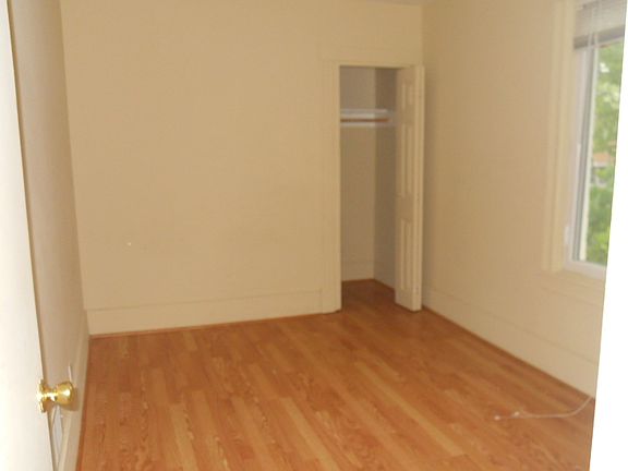 4th image of 4652 Aldrich Ave N