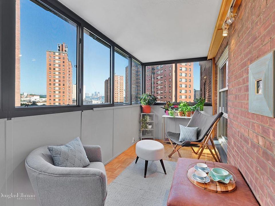 1st image of 80 La Salle St APT 10A