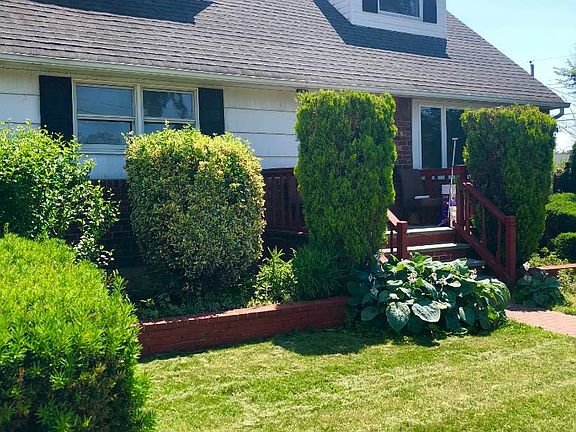2nd image of 1429 Kiefer Ave