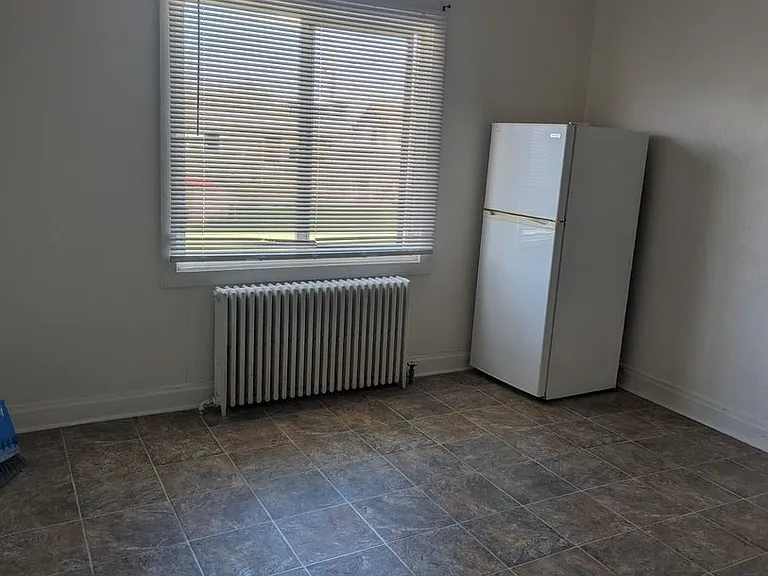 814 7th St #4-units 1-6 — Photo 1