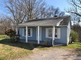 219 Mount Leo Heights St, McMinnville, TN 37110