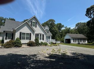 330 Bull Creek Dr, Lancaster, VA 22503