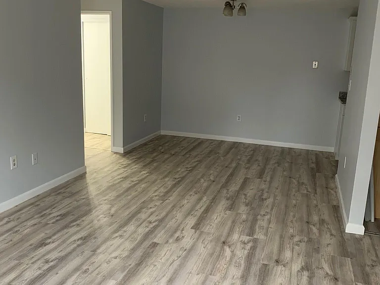 25 Village Rock Ln #1 — Photo 7
