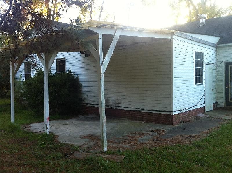 2nd image of 406 N Jordan St