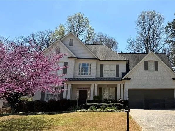 2095 Darien Park Dr, Roswell, GA 30076