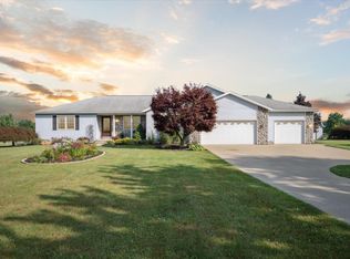 14001 Mason Rd, Vermilion, OH 44089