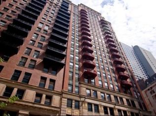 208 W Washington St APT 2304, Chicago, IL 60606