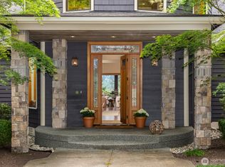 5976 NE Whitmore Way, Bainbridge Island, WA 98110
