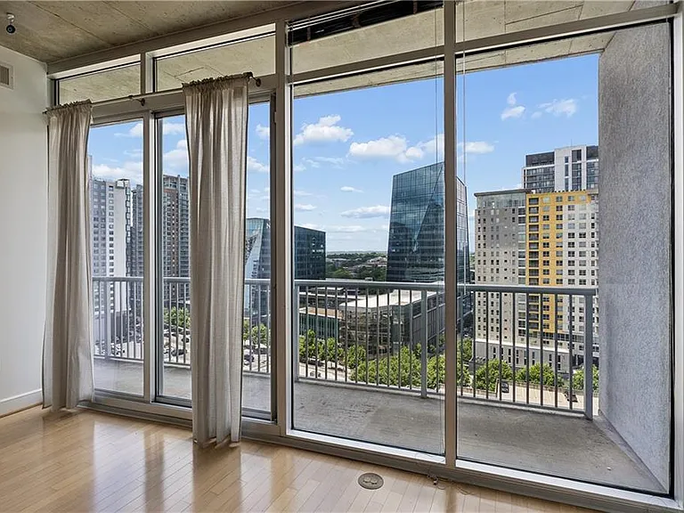 950 W Peachtree St NW #1413 — Photo 1