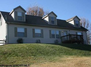 88 Nabors Rd, Morgantown, WV 26508