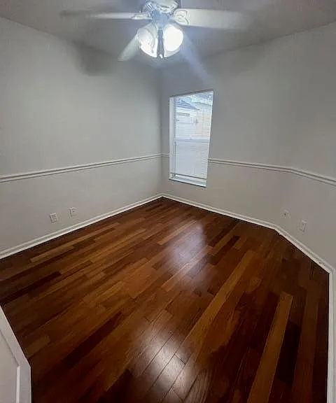 130 Newberry Ln — Photo 16