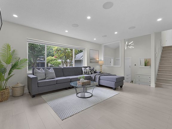3rd image of 9763 155th St