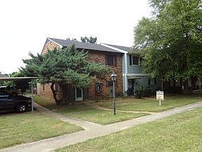 5th image of 809 Parkway Dr