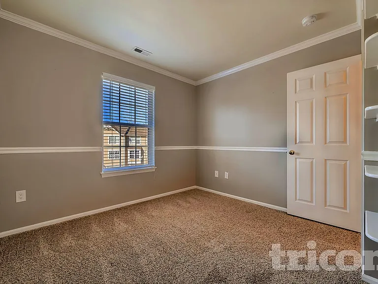 38 Glyndon Gate Way — Photo 12