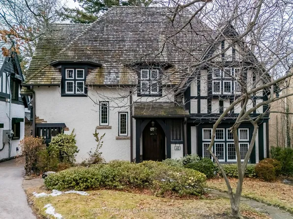 18 Queen Marys Dr, Toronto, ON M8X 1S2