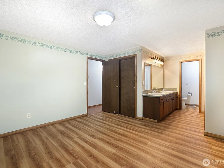 2715 148th Street Ct E — Photo 17