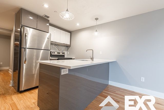 1st image of 115 Erasmus St #552