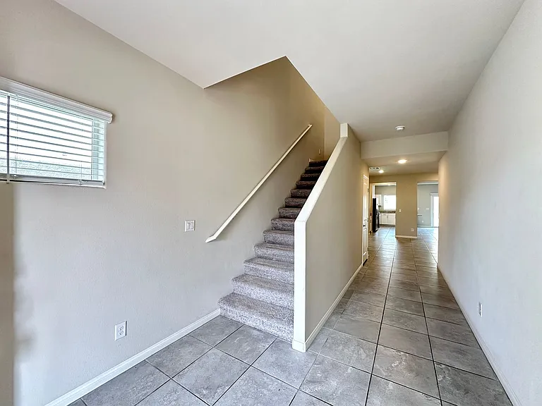 7508 Pink Mimosa Ave — Photo 3