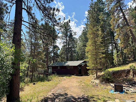 3rd image of 1324 Pine Glade Road