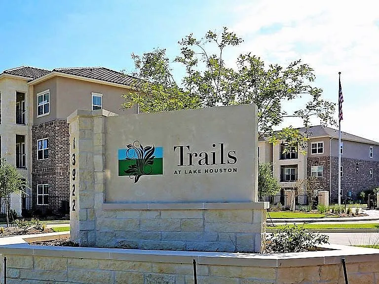 Trails at Lake Houston — Photo 1