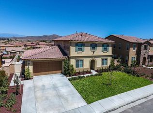 32588 Shadyview St, Winchester, CA 92596