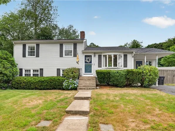 7 Englewood Rd, Coventry, RI 02816