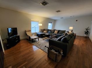 1740 Green St #35, Philadelphia, PA 19130