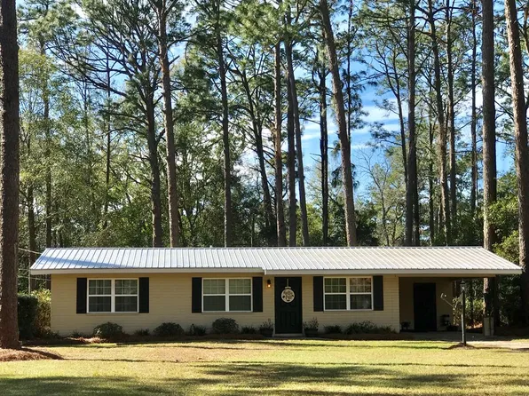 1308 3rd St SE, Moultrie, GA 31768