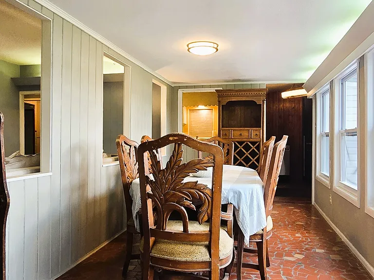 240 Masterpiece Rd — Photo 4