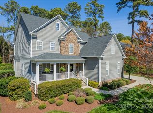 4145 Summit Ridge Ln, Denver, NC 28037
