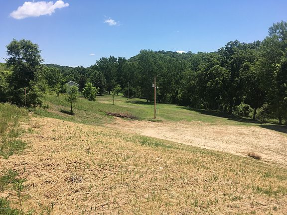 4th image of 701 W Cedar Tree Ln