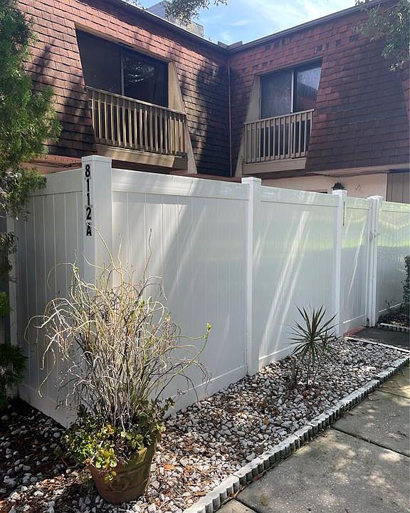 1st image of 8112 OAK TRACE WAY #A