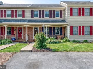 81 Robin Hill Dr, Lititz, PA 17543