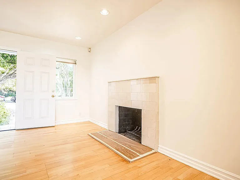 2024 Navy St — Photo 26