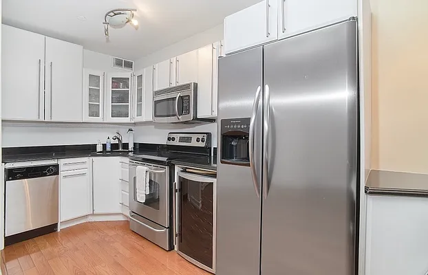 Rented by Compass | media 8